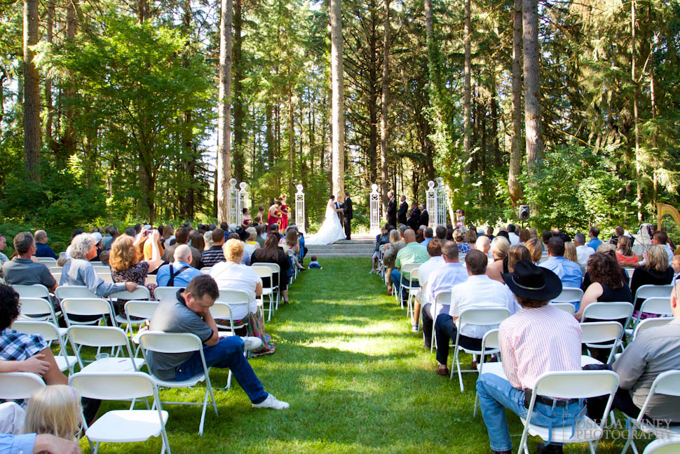0006_9410 Oregon Wedding Photography | Dreamwood Estate | Jennifer & Ryan