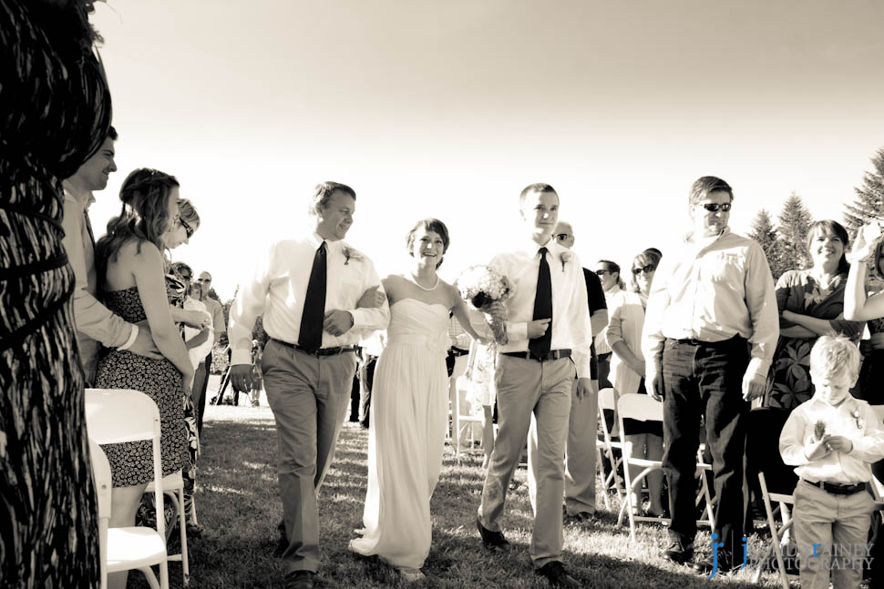 0008_4519 Oregon Wedding Photography | Backyard Wedding | Britt & Ry