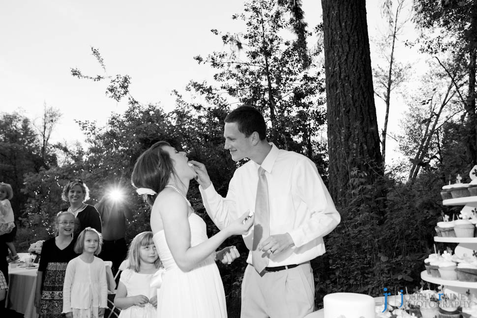 0015_5486 Oregon Wedding Photography | Backyard Wedding | Britt & Ry