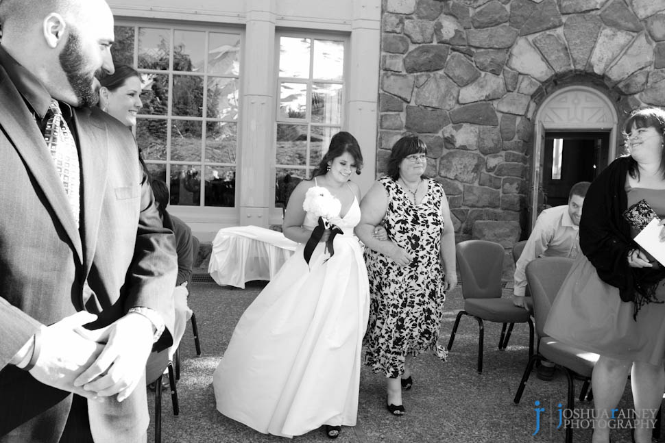 0009_6845 Portland Oregon Wedding Photographer | Timberline Lodge | Stephanie & Phil