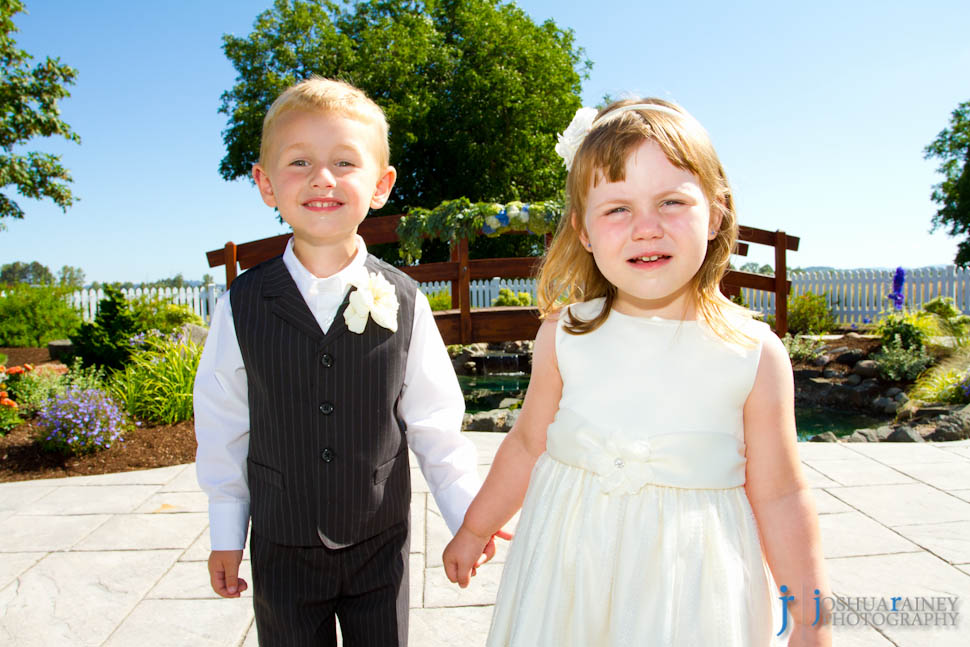 0012_4943 Eugene Wedding Photographers | Clear Lake Gardens | Lindsay & Mitch