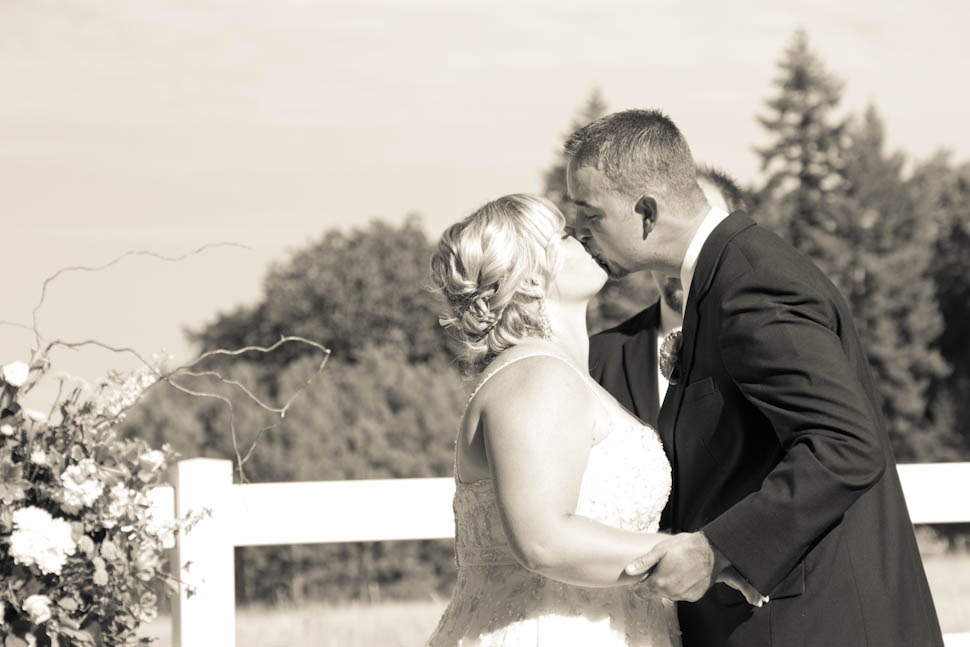 0014_4468 Oregon Backyard Wedding | Private Residence Pleasant Hill | Ashley & Ryan