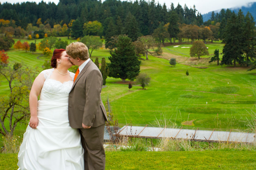 0005_9429 Eugene Wedding Photographers | Laurelwood Golf Course | Renae & Simon