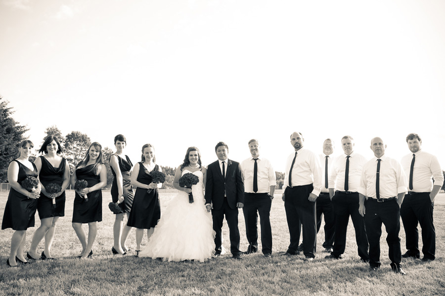 backyard-wedding-eugene-oregon-photographer-042 Eugene Wedding Photographer | Backyard DIY Wedding | Lisa & Derrick