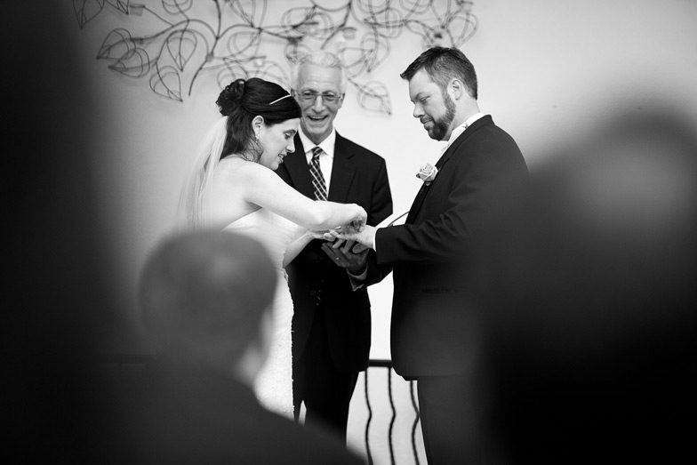 oregon-wedding-portland-gray-gables-034 Portland Oregon Wedding Photographer | Gray Gables | Twyla & Joe
