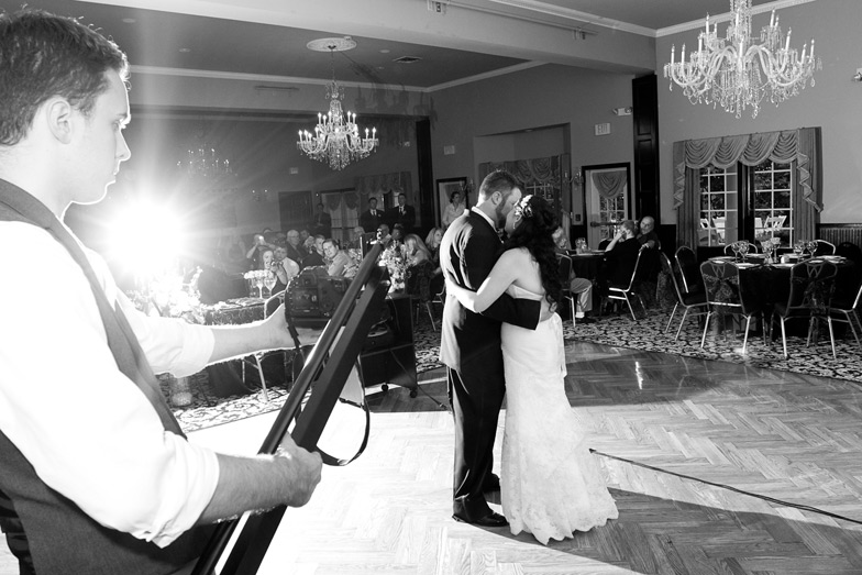 oregon-wedding-portland-gray-gables-045 Portland Oregon Wedding Photographer | Gray Gables | Twyla & Joe