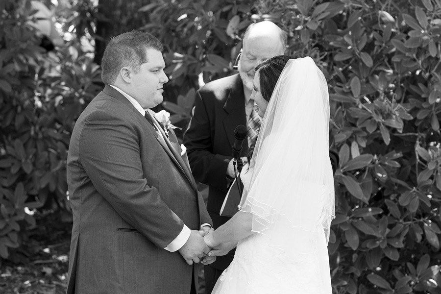 oregon-weddings-019 Eugene Wedding | Campbell Senior Center Eugene | Elizabeth & Alec