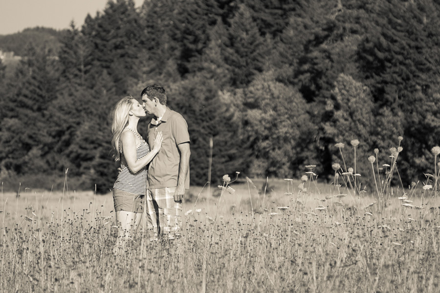 engaged-eugene-004 Engagement Photos | Ciera & Adam | Fall Creek Oregon