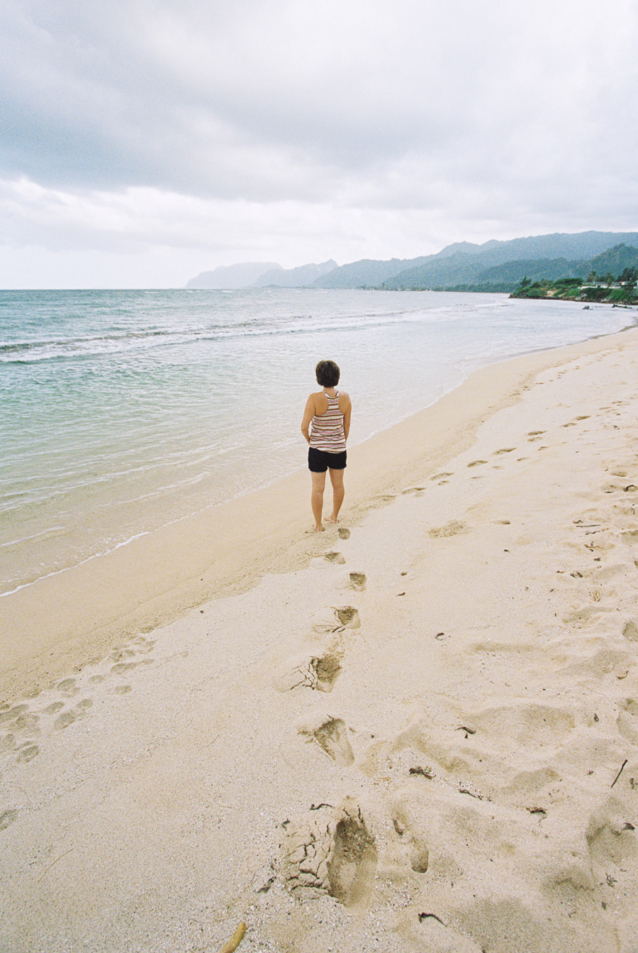 hawaii-photographer-007 Hawaii Film Session | Kodak Portra 400 | Exploring Laie