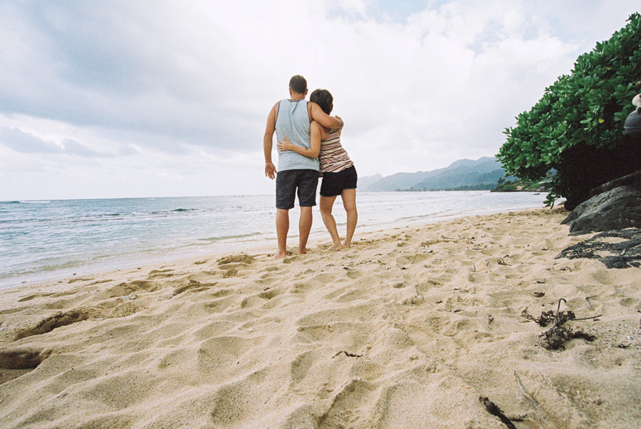 hawaii-photographer-008 Hawaii Film Session | Kodak Portra 400 | Exploring Laie