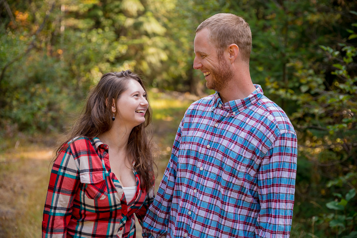 oregon-engagement-001 Oregon Engagement Session | Diamond Peak Wilderness | Julia & Jonathan