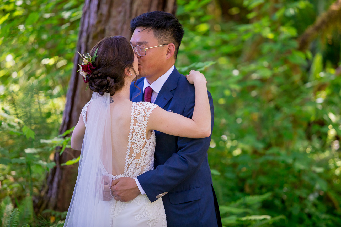 loloma-lodge-oregon-wedding-66 Loloma Lodge Oregon Wedding | Anna & Justin | Traditional Korean Tea Ceremony