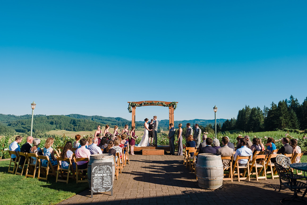 wedding-at-sweet-cheeks-winery-39 Wedding at Sweet Cheeks Winery | Eugene Oregon Photography | Emily & Bradley