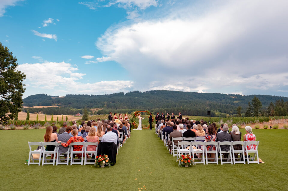 Abbey Road Farm Wedding | Portland Oregon Wedding Photographer | Emma & Taylor